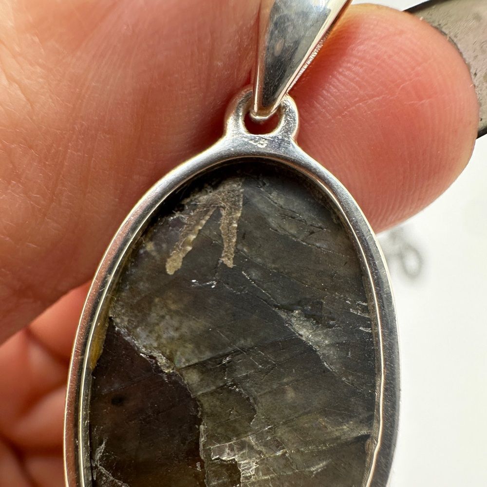 NWOT 27x16mm CARVED flower Labradorite pendant in solid sterling silver! - Picture 7 of 10